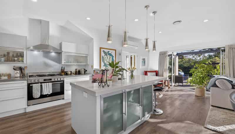 6 Acorn Close, Opawa