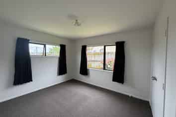 b/399 Roscommon Road, Clendon Park