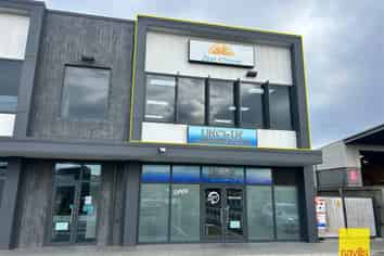Modern Office in a Thriving Precinct
