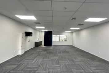 Modern Office in a Thriving Precinct