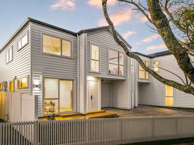 2 Oranga Avenue, One Tree Hill