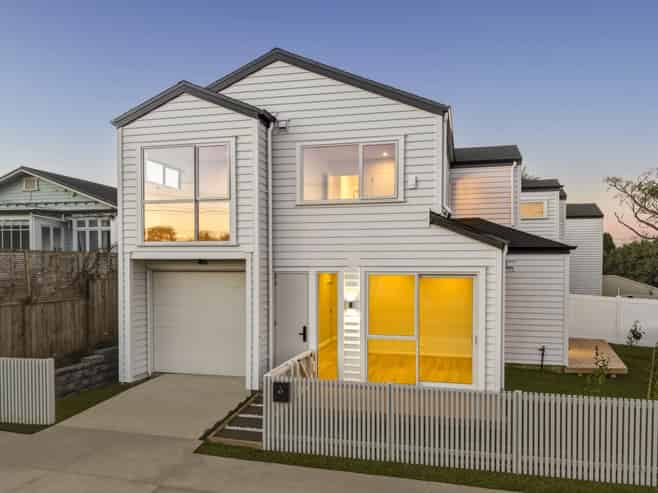 2 Oranga Avenue, One Tree Hill