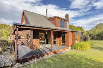721 Loburn Whiterock Road, Loburn