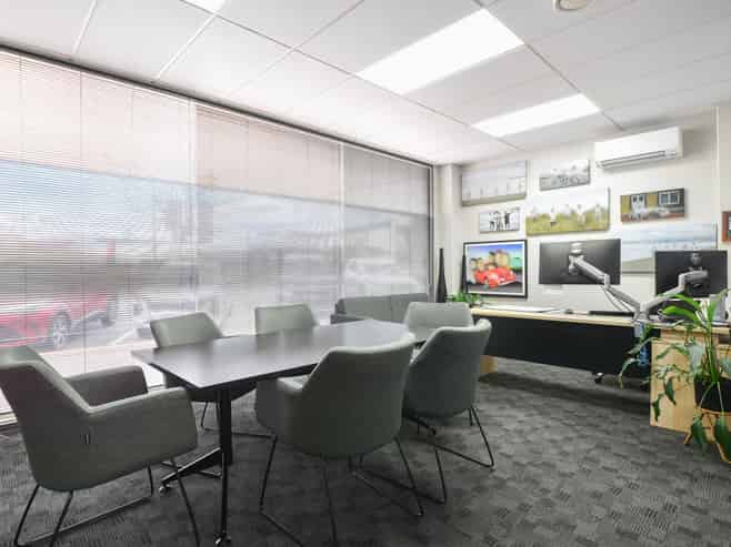 Premium Office Suite For Lease