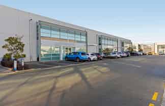 Tidy Blenheim Rd Office/Extensive Fitout