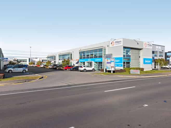 Tidy Blenheim Rd Office/Extensive Fitout