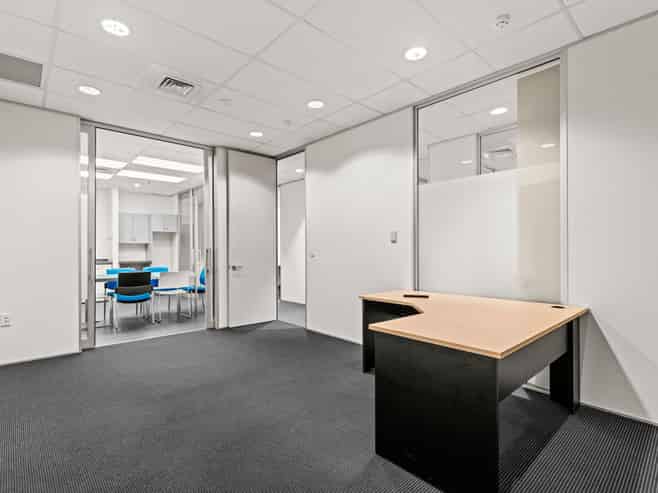 Tidy Blenheim Rd Office/Extensive Fitout