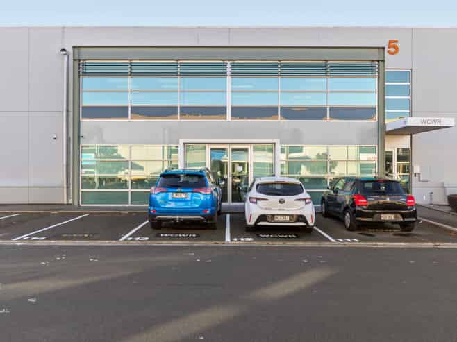 Tidy Blenheim Rd Office/Extensive Fitout