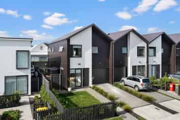31 Koura Drive, Red Beach