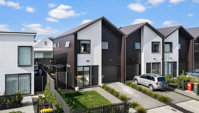 31 Koura Drive, Red Beach