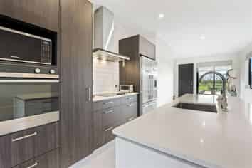 31 Koura Drive, Red Beach