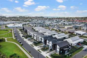 31 Koura Drive, Red Beach