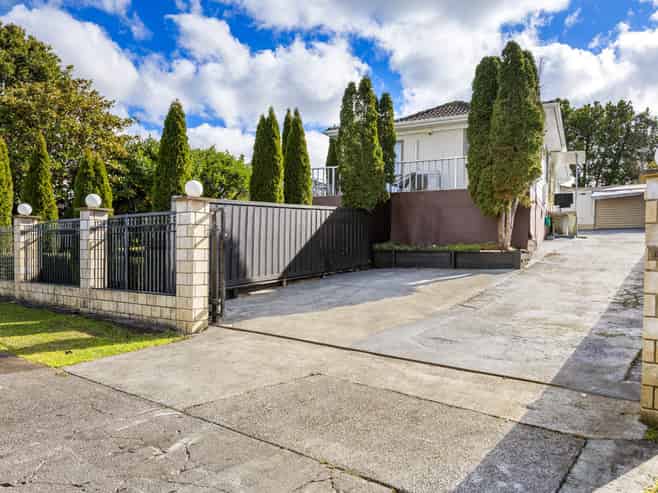 20 McQuarrie Avenue, Manurewa