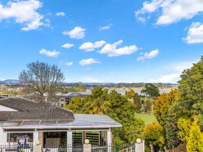 20 McQuarrie Avenue, Manurewa