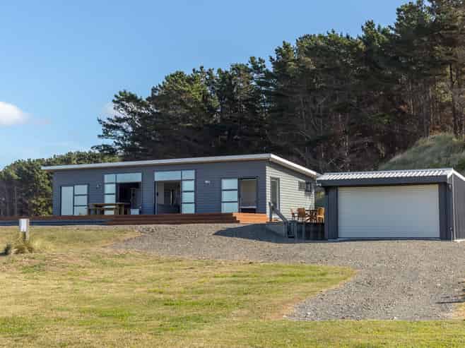 9 Puk Lane, Flat Point
