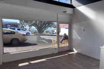 Be in the heart of Howick Village