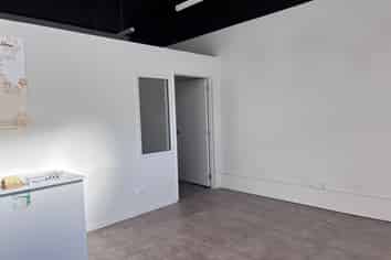Be in the heart of Howick Village