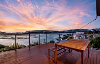 61 Bayview Road, Paremata