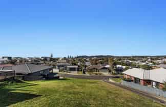 41 Omega Place, Coastlands