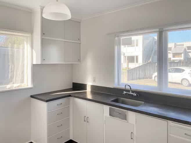 10/174 Kings Crescent, Boulcott