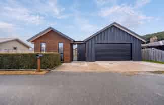 9 Risinghurst Terrace, Lower Shotover