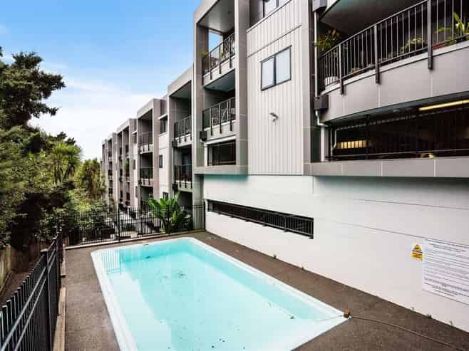 51/241 Hinemoa Street, Birkenhead