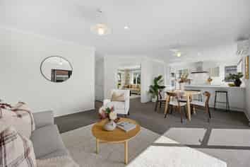 1/7 Amadeus Place, Northpark