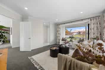 1/7 Amadeus Place, Northpark