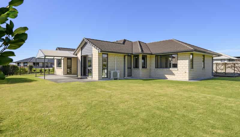 8 Vantage Place, Omokoroa