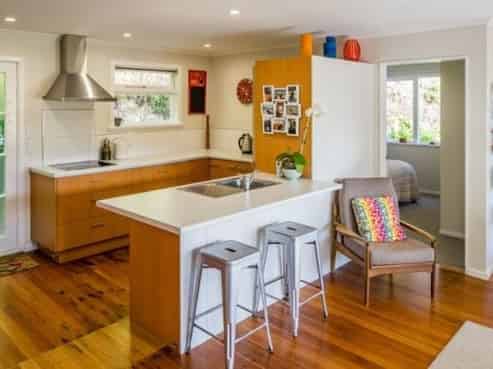 26 Kiriwai Road, Paremata