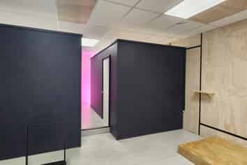 94sqm retail/office, Roselands Shopping Centre
