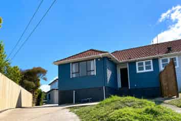 8 Thomson Street, Mount Albert