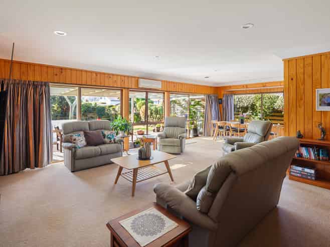 55 Potae Avenue, Lytton West