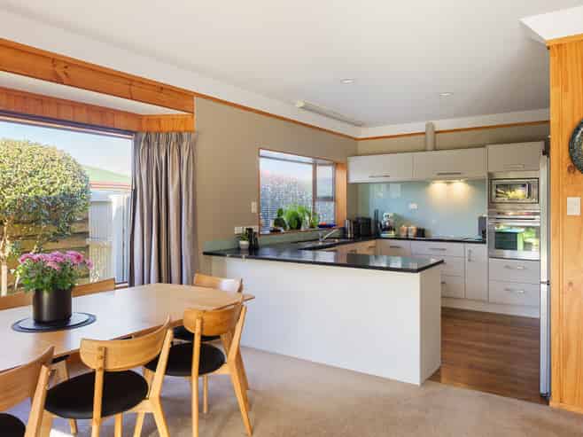 55 Potae Avenue, Lytton West