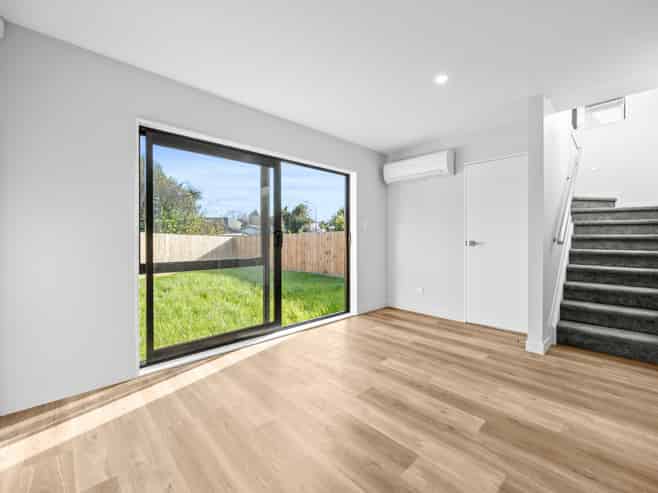 40D Trentham Road, Papakura