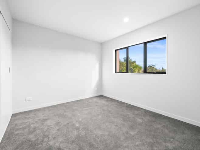 40D Trentham Road, Papakura