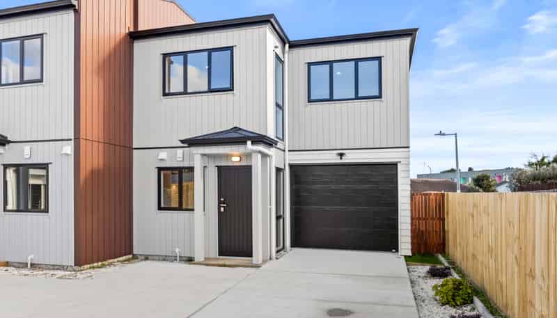 40D Trentham Road, Papakura