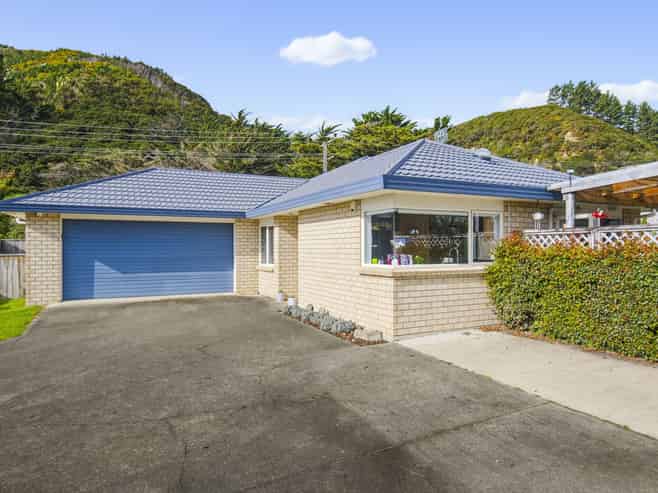 19 Villa Grove, Paraparaumu