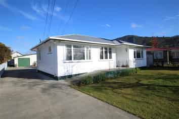 4 Grayson Ave , Mangakakahi