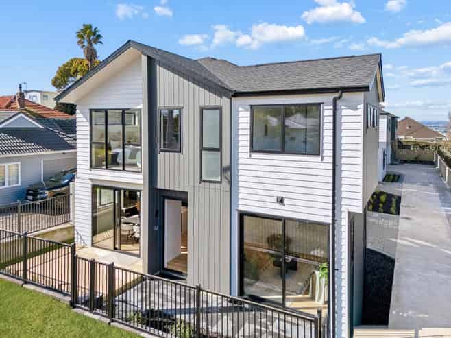 15A Te Kawa Road, Greenlane