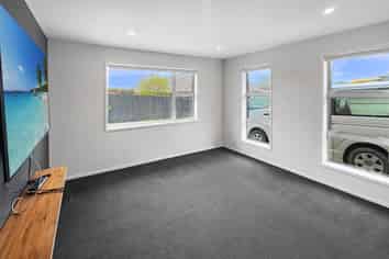 18 Weld Street, Levin