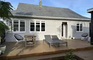 A/198 Edgecumbe Road , Avenues