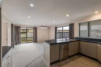 8 Geneva Terrace, Kelvin Grove