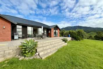669A Te Hutewai Road, Raglan