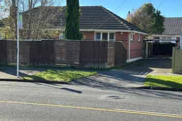 1 Field Street, Silverstream