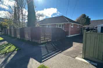 1 Field Street, Silverstream