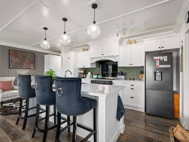 290 Delta Lake Heights, Renwick