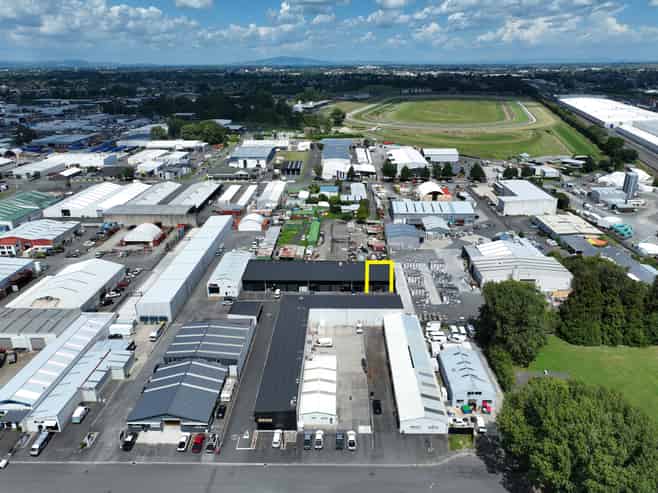 Modern Industrial Unit