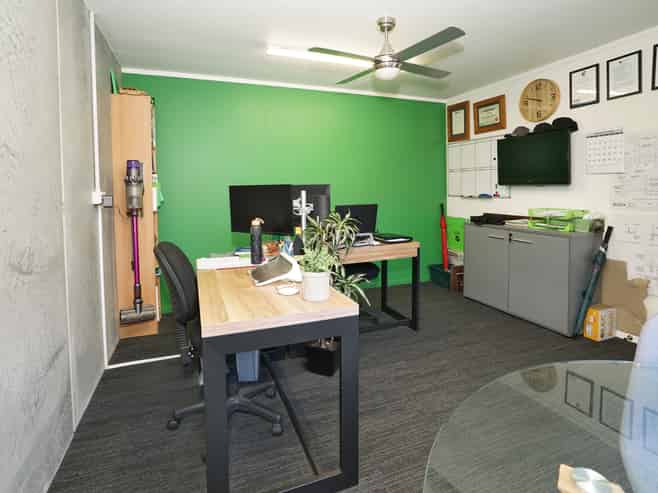 Modern Industrial Unit