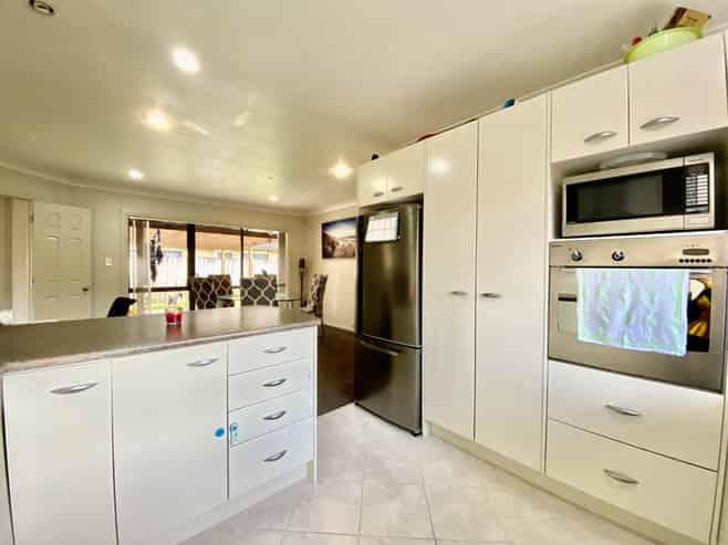 28 Broadhurst Road, Flat Bush